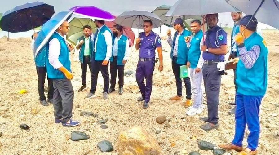 সিলেটে সাদাপাথর লুটে জড়িতদের বিরুদ্ধে ব্যবস্থা নেবে দুদক