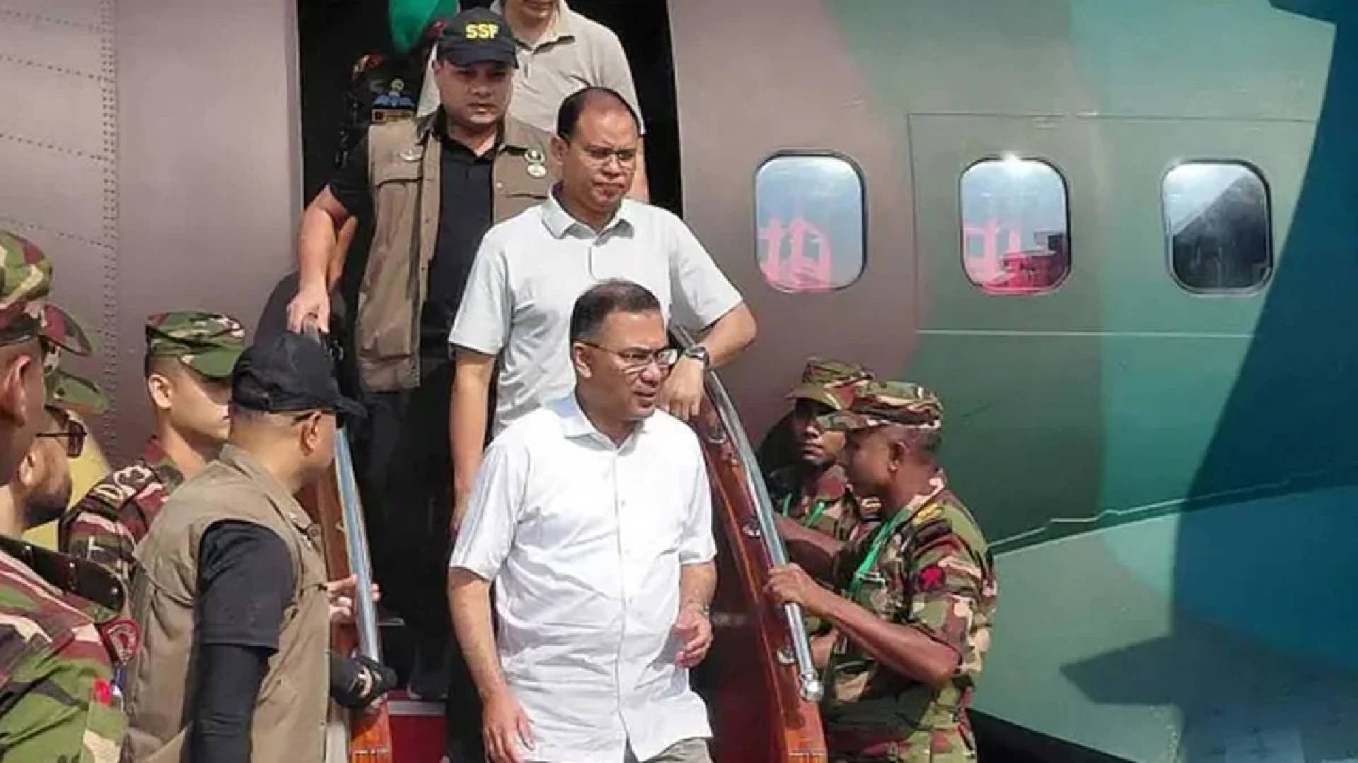 সৈয়দপুর পৌঁছেছেন প্রধানমন্ত্রী