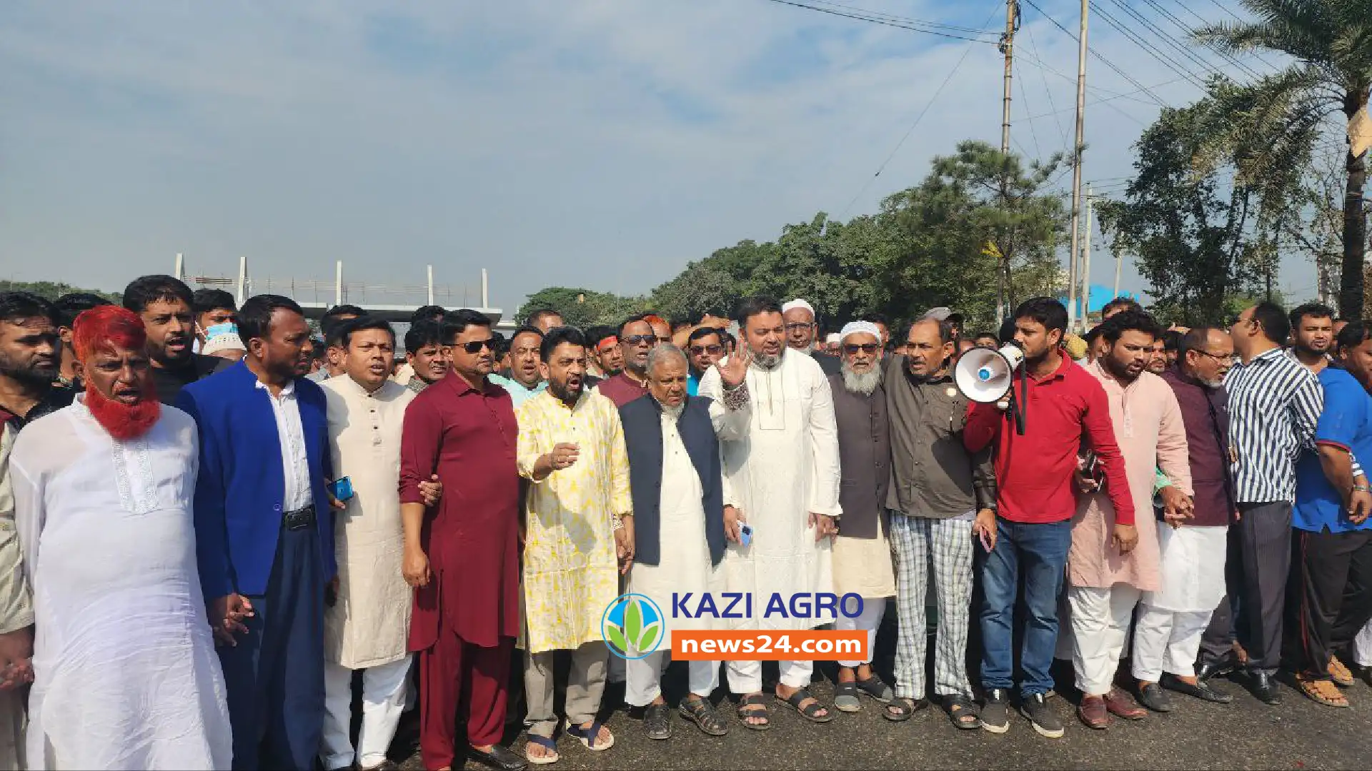 সোনারগাঁয়ে আওয়ামীলীগের মহাসড়কে অবস্থান ও বিক্ষোভ