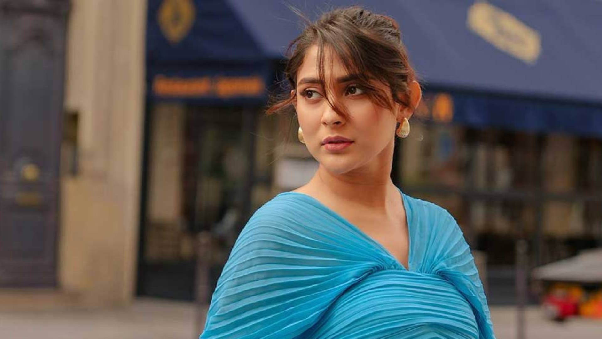 ১৪ বোতল মদসহ আটকের ঘটনায় মুখ খুললেন মেহজাবীন