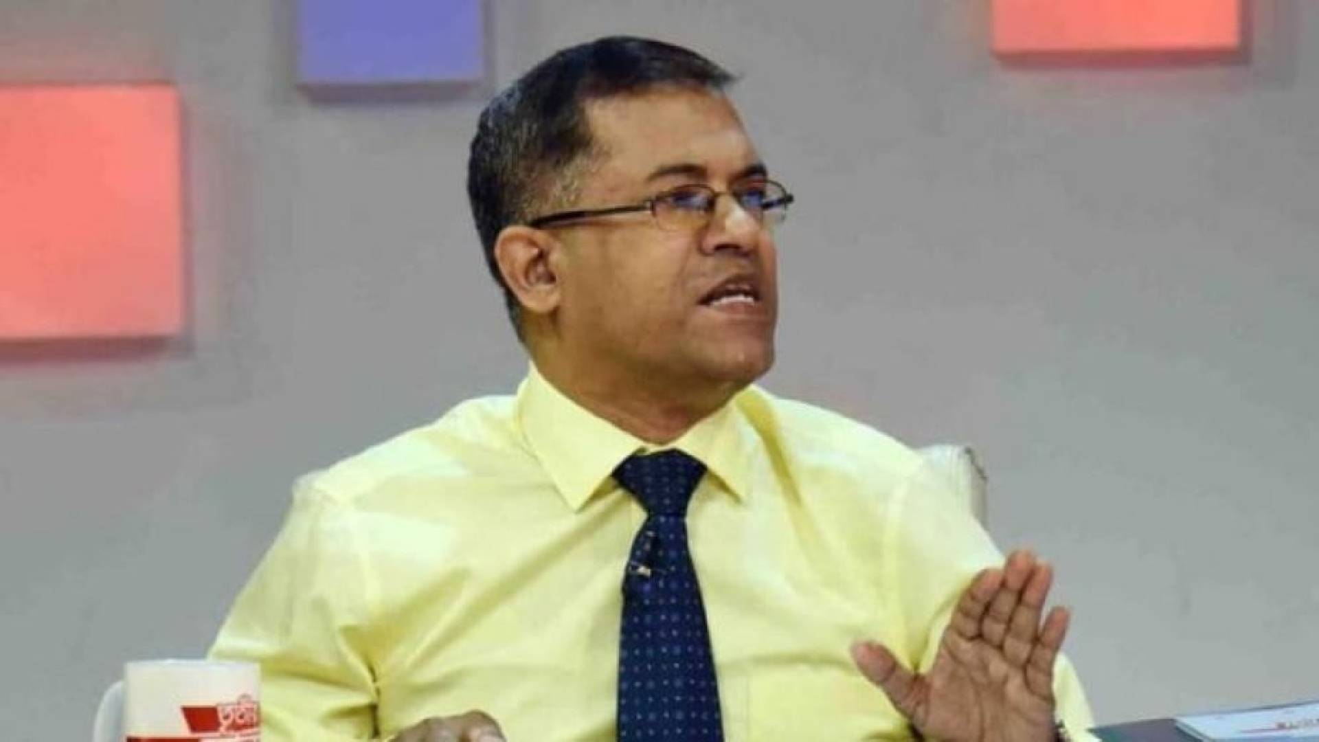 ১৫ সেনা কর্মকর্তার আইনজীবী থেকে সরে দাঁড়ালেন ব্যারিস্টার সরোয়ার