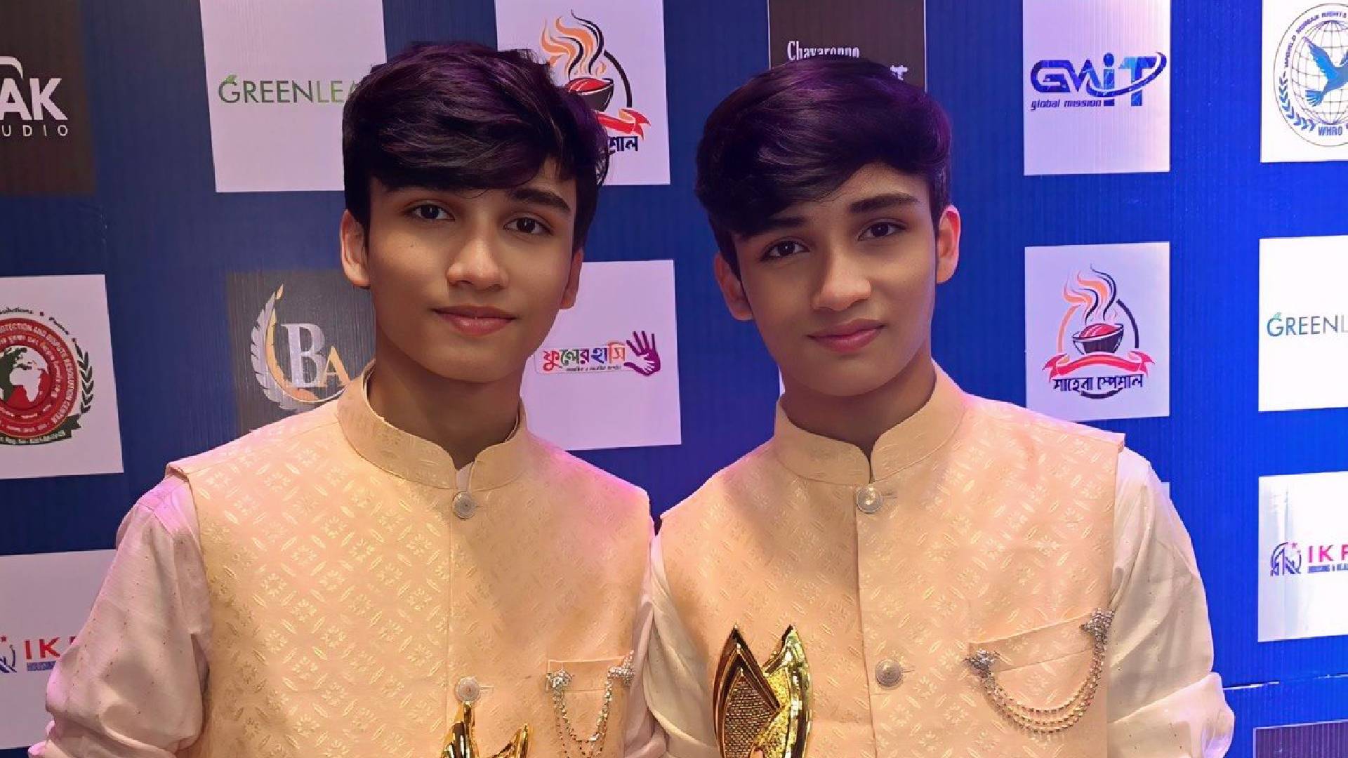“আম্মু তুমি ছাড়া আমরা অচল” —শিশুশিল্পী তাসিন-তাজিম
